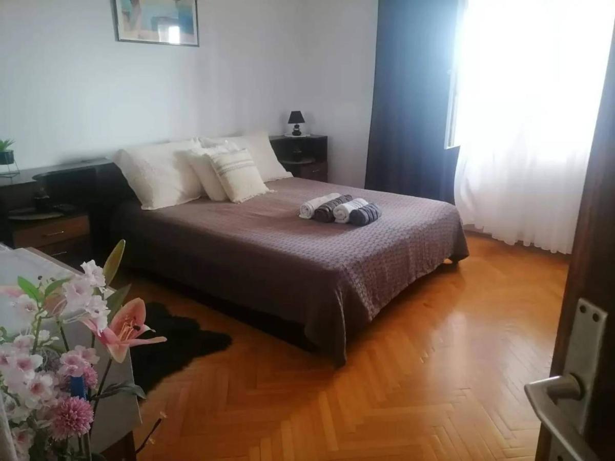 Apartment Lotus Трогір Екстер'єр фото