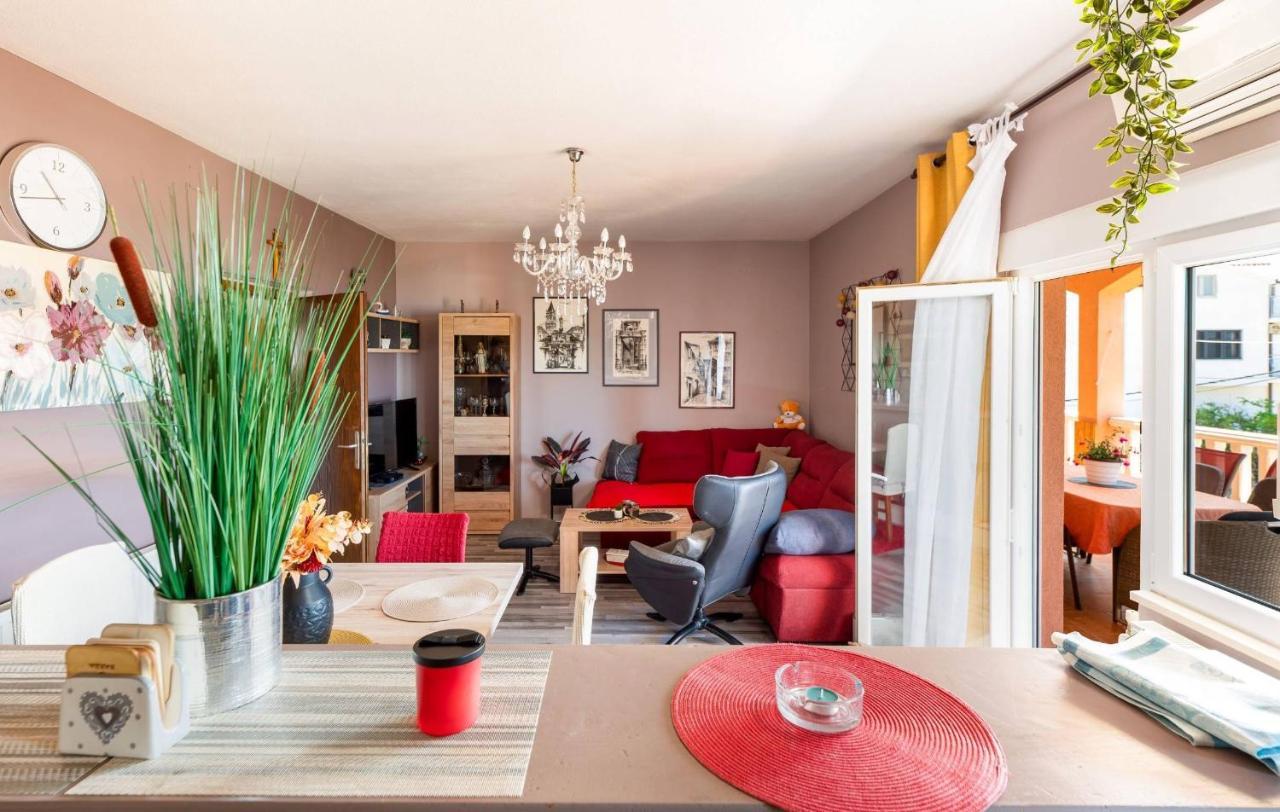 Apartment Lotus Трогір Екстер'єр фото