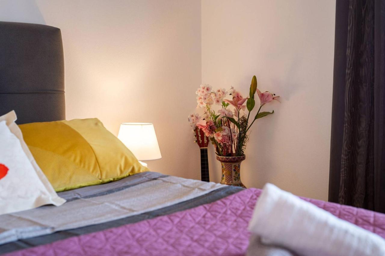 Apartment Lotus Трогір Екстер'єр фото