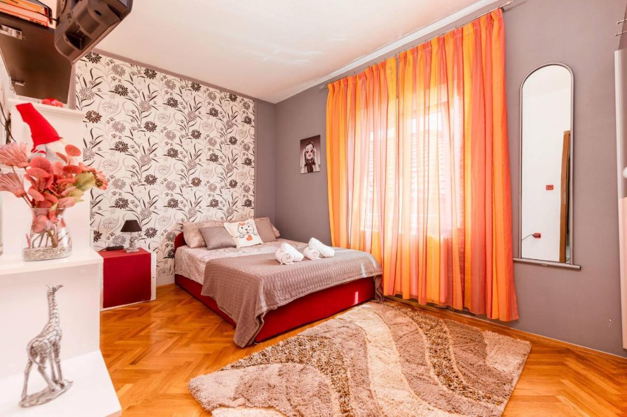 Apartment Lotus Трогір Екстер'єр фото
