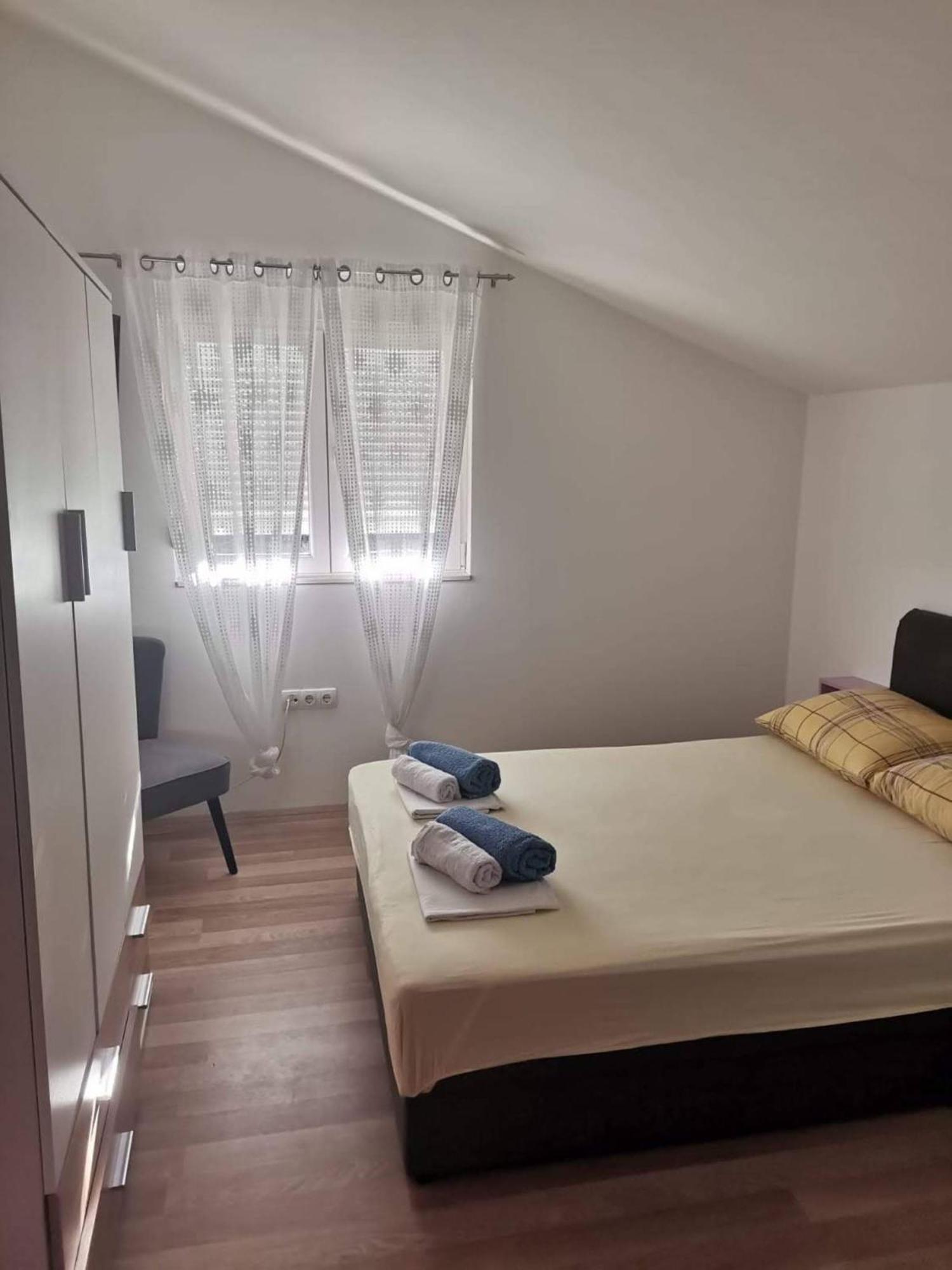 Apartment Lotus Трогір Номер фото