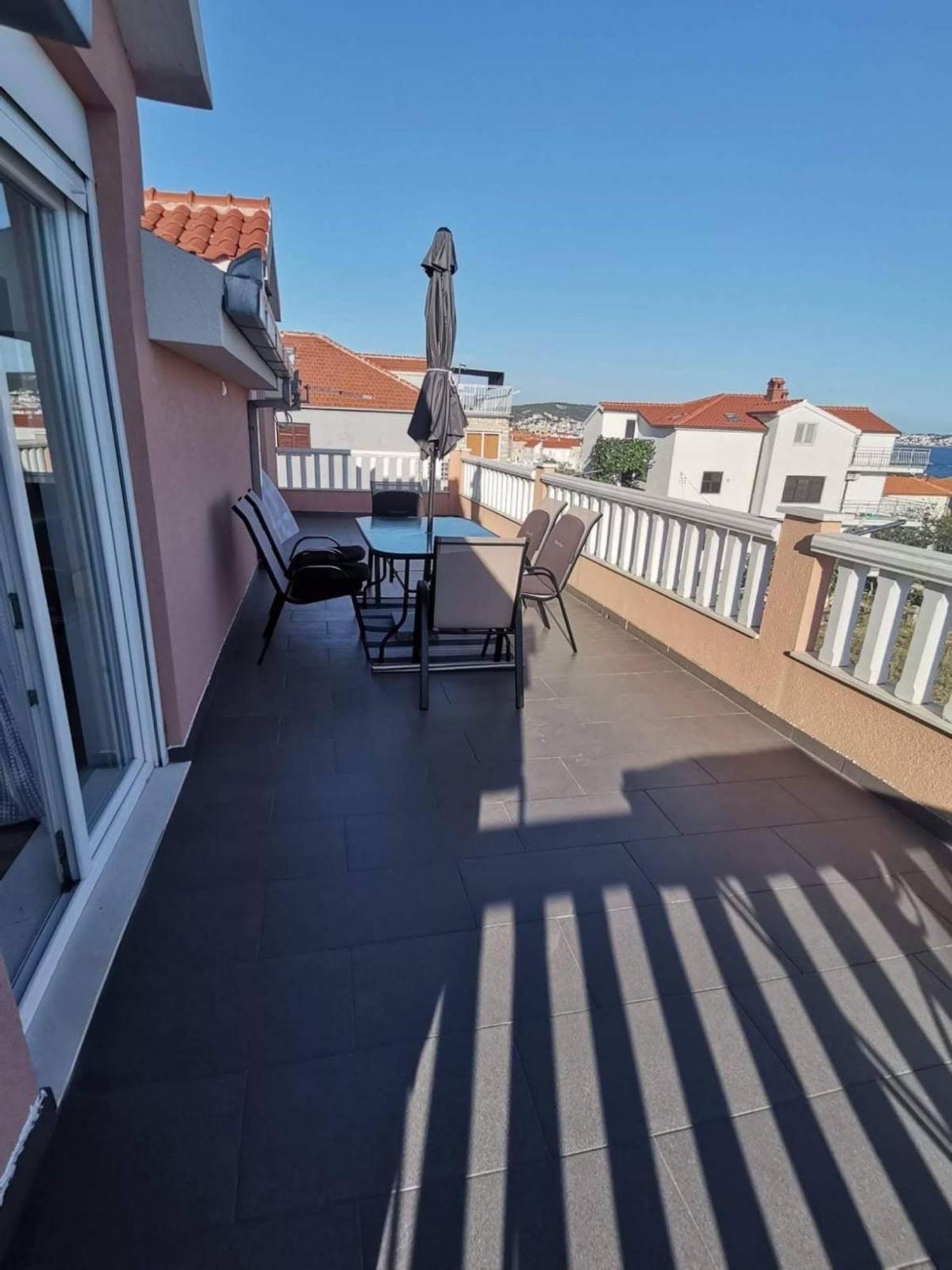 Apartment Lotus Трогір Номер фото